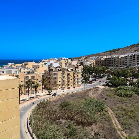 Penthouse Bliss, Stargaze Over Gozo Appartement