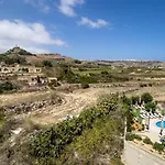 Penthouse Bliss, Stargaze Over Gozo דירה *