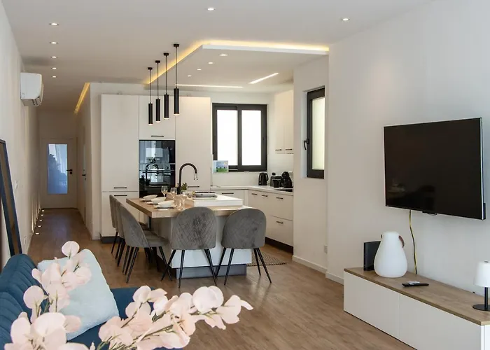 Penthouse Bliss, Stargaze Over Gozo Apartament *